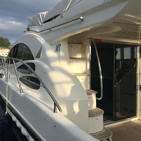 Porto Private Yacht- Accommodation Douro River Экстерьер фото