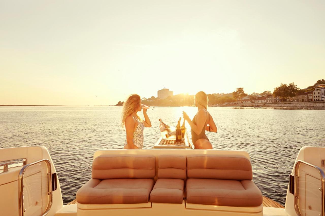 Porto Private Yacht- Accommodation Douro River Экстерьер фото